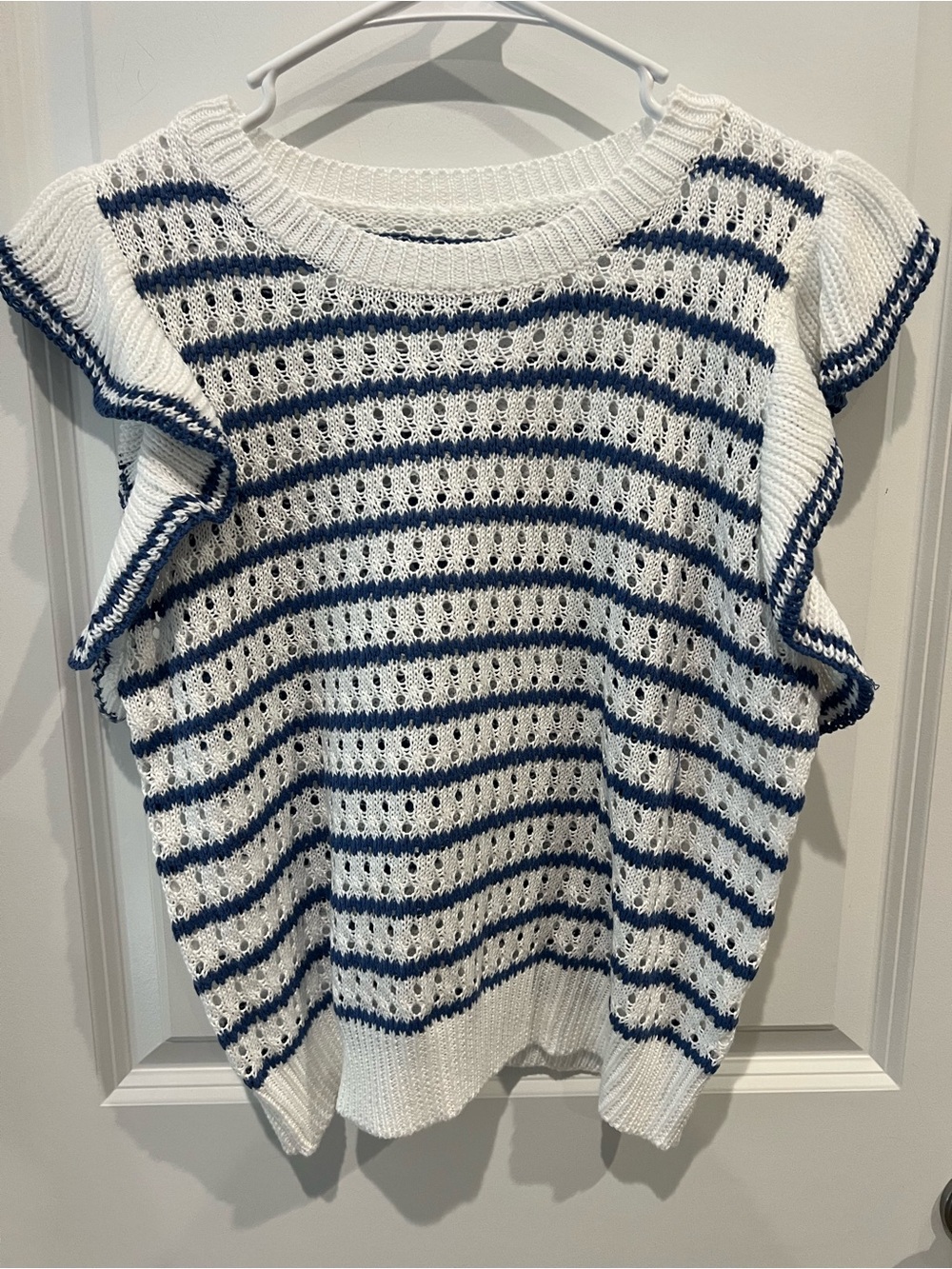 Striped Open-Knit Top Size Medium - White & Navy